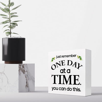Just Remember One Day at a Time You can Do This Wood Block Sign Desk Decor,Motivational Reminder Wooden Box Plaque Sign Desk Decor for Home Office Workplace Shelf Table Decorations