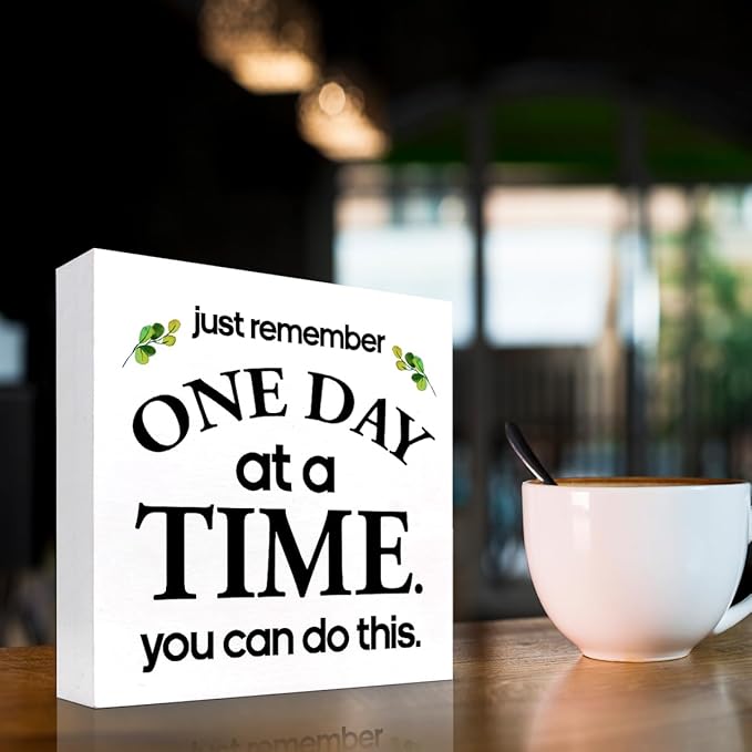 Just Remember One Day at a Time You can Do This Wood Block Sign Desk Decor,Motivational Reminder Wooden Box Plaque Sign Desk Decor for Home Office Workplace Shelf Table Decorations