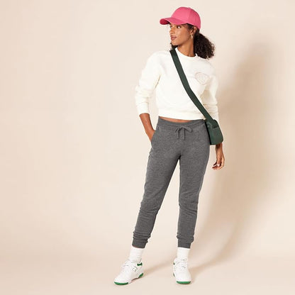 Amazon Essentials Women's Fleece Jogger Sweatpant (Available in Plus Size)