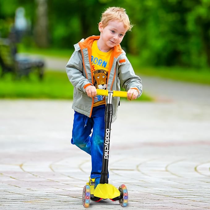 Kids Kick Scooter, 3 Wheeled Scooter for Kids, Child/Toddlers Toy, Adjustable Height, Anti-Slip Deck, Flashing Wheel Lights, for Boys/Girls 3-12 Year Old